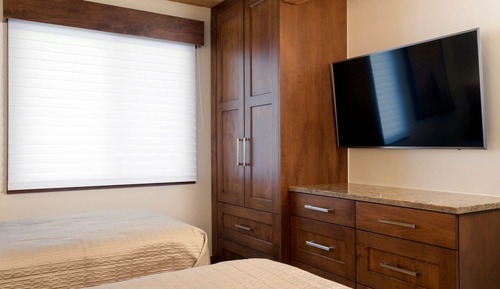 Condo, 2 Bedrooms