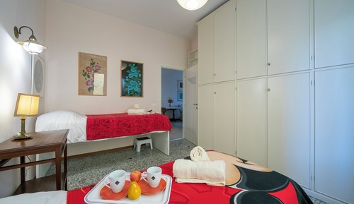 Family Apartment, 2 Bedrooms, 2 Bathrooms, Sea Facing (Sunrise Apartment Seaview)