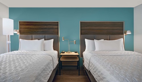 Room, 2 Queen Beds, Accessible (Hearing)