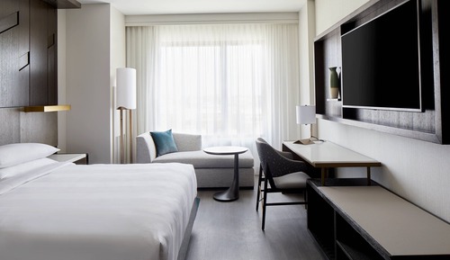 Club Room, 1 King Bed