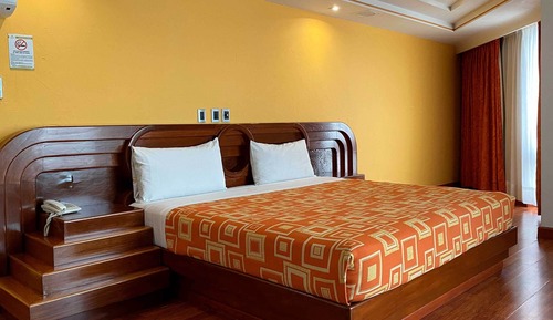 Junior Room