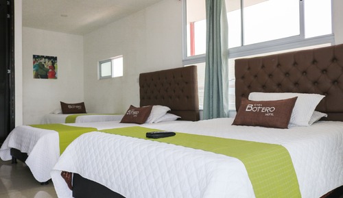 Standard Room, Multiple Beds, City View