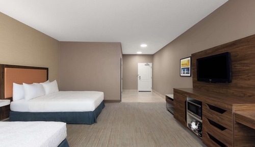 Room, 2 Queen Beds, Accessible, Non Smoking