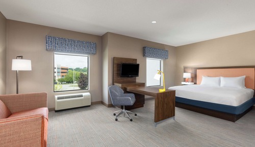 King Studio Suite