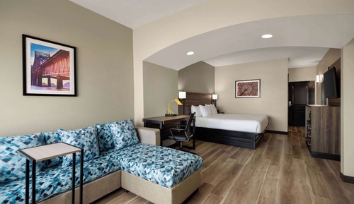 Deluxe Room, 1 King Bed, Non Smoking
