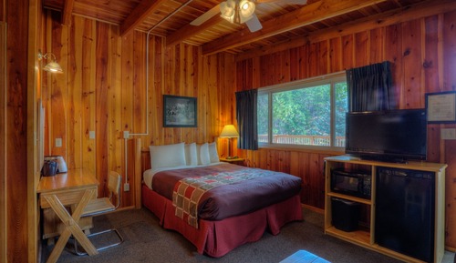 #35 Prospector Room (6- Plex)