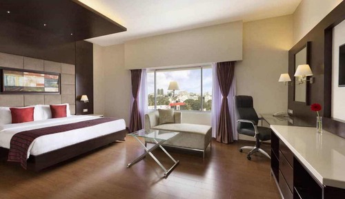 Deluxe Room, 1 King Bed, Non Smoking