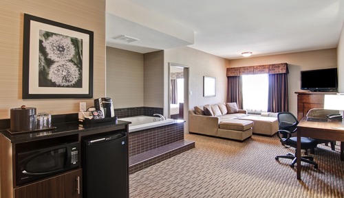 Honeymoon Suite