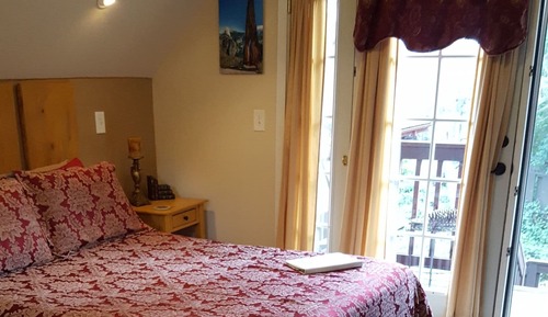 Romantic Double Room, Ensuite (Half Dome Room)