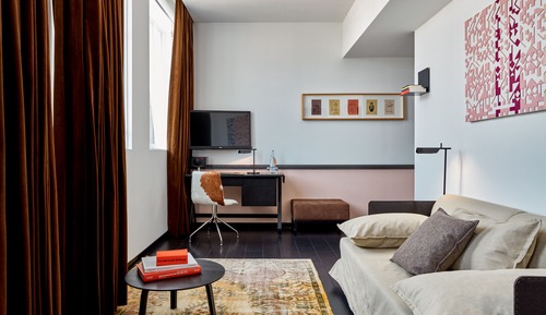 Room (Sir Residence)