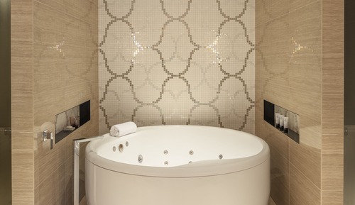 Jewel City Spa Suite