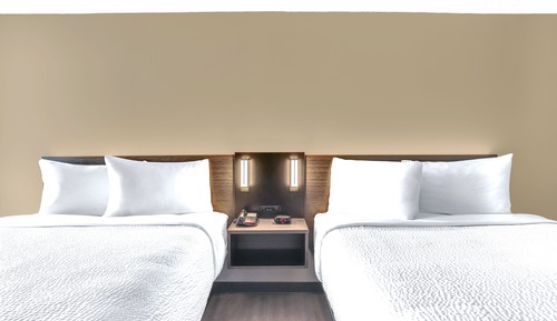 Deluxe Room, 2 Queen Beds, Non Smoking, Refrigerator & Microwave
