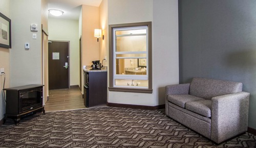 Suite, 1 King Bed