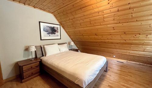 Boswell West Cabin