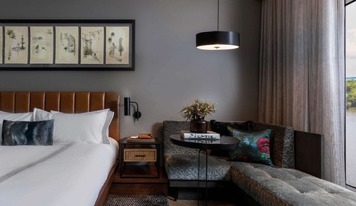 Room, 2 Queen Beds, View (Partial River View)