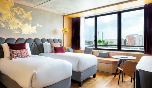 Room, 2 Twin Beds, City View (La Muse City View)