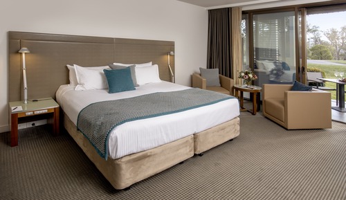 Lawn View Room