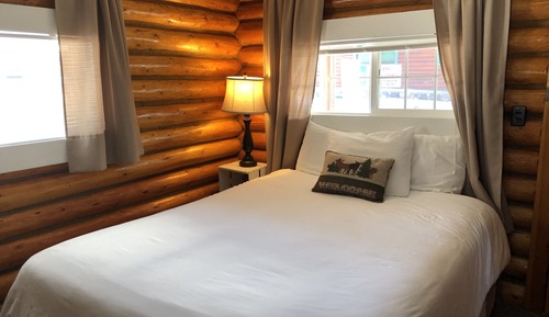 Traditional Cabin, 2 Bedrooms (Cabin 21)