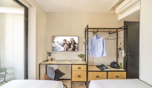 Studio, 2 Twin Beds, Corner (Side by Side Plus)