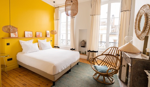 Deluxe Suite
