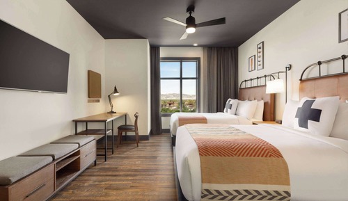 Room, 2 Queen Beds, Non Smoking, Mountain View