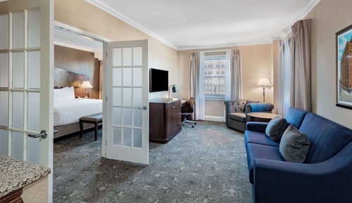 Suite, 2 Bedrooms, Non Smoking (1 King & 1 Queen)