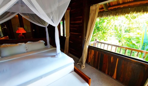Jungle Bungalow King