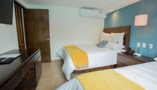 Family Room, 2 Bedrooms