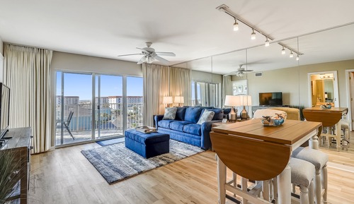 Condo, 2 Bedrooms