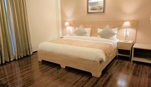 Deluxe Suite, 2 Bedrooms, Smoking, City View