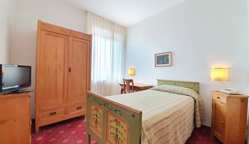 Economy Single Room