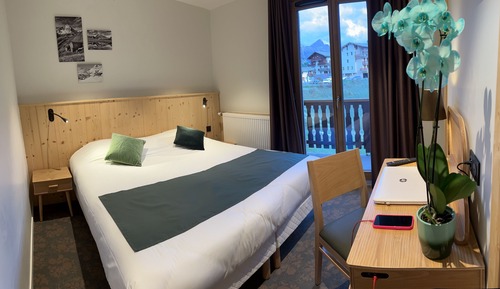 Comfort Quadruple Room, Mountain View