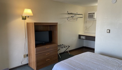Single Room, Pool Access