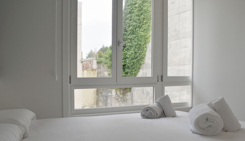 Deluxe Apartment, Multiple Beds, Kitchen, Courtyard View