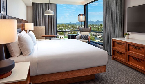 Pinnacle 1 Bedroom King Suite