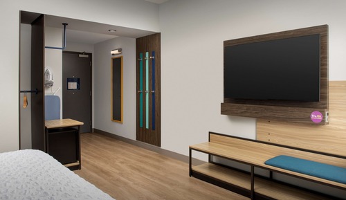 Standard Room, 2 Queen Beds, Accessible (Roll-In Shower)