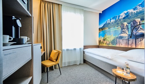 Standard Single Room, 1 Twin Bed, Private Bathroom (Pilgerzimmer)