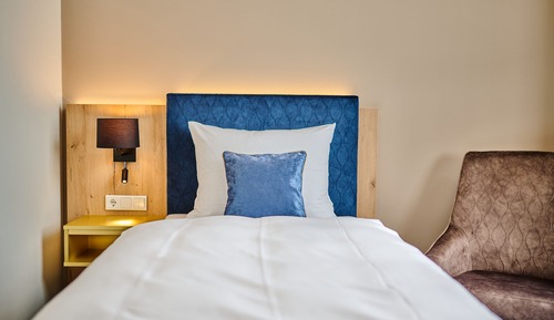 Superior Single Room, 1 Large Twin Bed, Private Bathroom