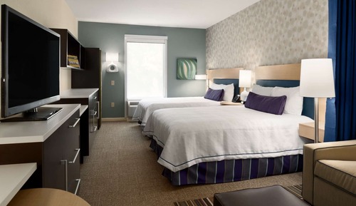 Studio, Two Queen Beds