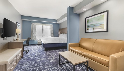 Suite, 1 King Bed, Non Smoking (with Sofabed)