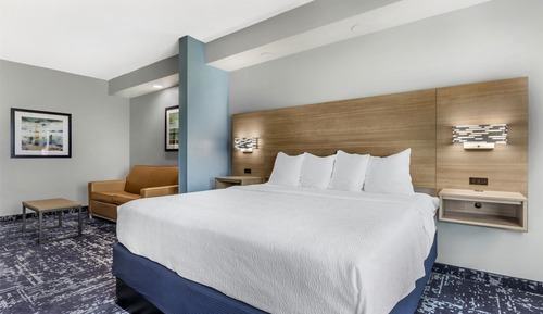 Suite, 1 King Bed, Accessible, Bathtub (with Sofabed)