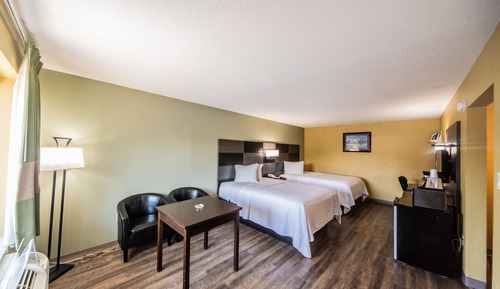 Deluxe Room, 2 Queen Beds, Smoking