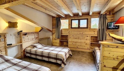 Economy Triple Room