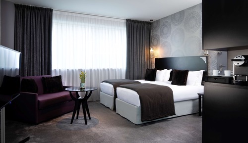 Deluxe Room, 1 Queen Bed (Twin bed on request)