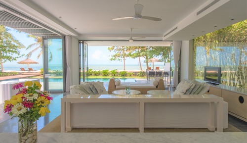 Premium Beachfront Pool Residence