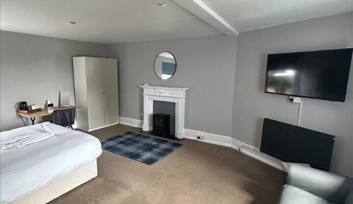 Superior Double Room, Ensuite (Riverview)