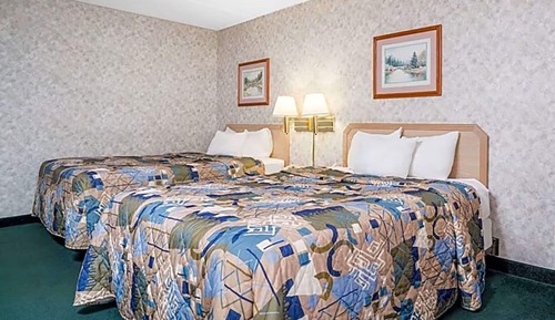 Standard Room, 2 Queen Beds, Non Smoking