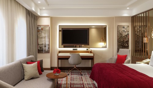 Suite, Corner