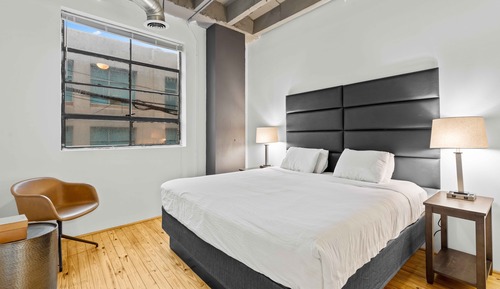 Deluxe Apartment, 2 Bedrooms (215)