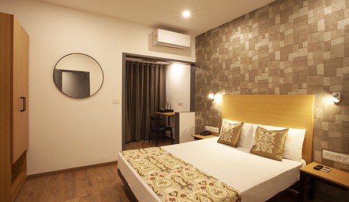 Diamond Room